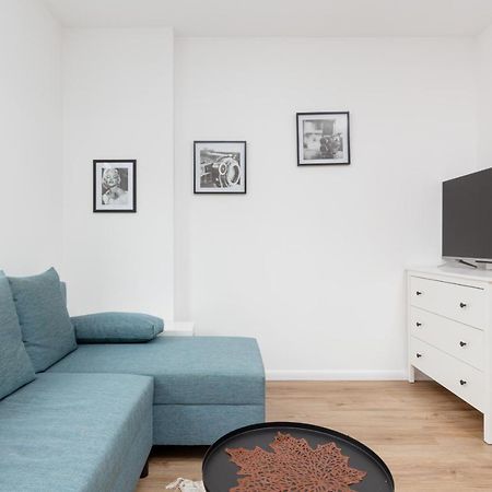 Studio Apartment Ochota Siemienskiego By Noclegi Renters Warszawa Exteriör bild