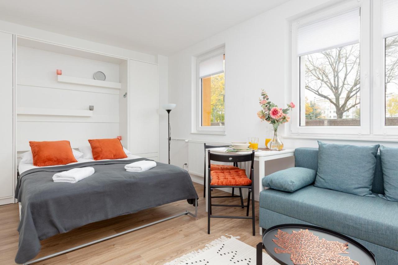 Studio Apartment Ochota Siemienskiego By Noclegi Renters Warszawa Exteriör bild